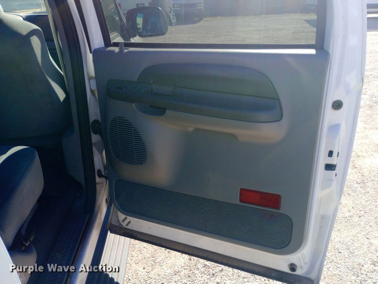 image for item DW0897 2003 Ford Excursion SUV