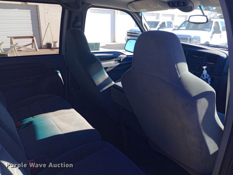 image for item DW0897 2003 Ford Excursion SUV