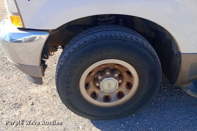 image for item DW0897 2003 Ford Excursion SUV