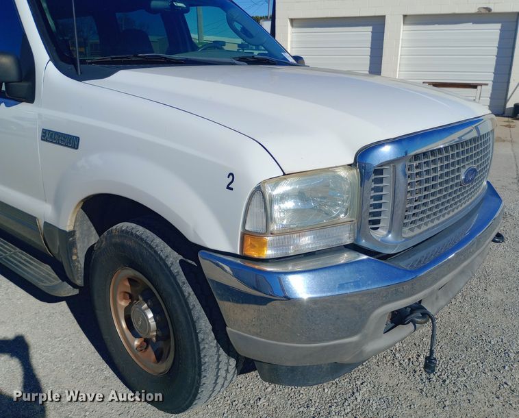image for item DW0900 2003 Ford  Excursion SUV