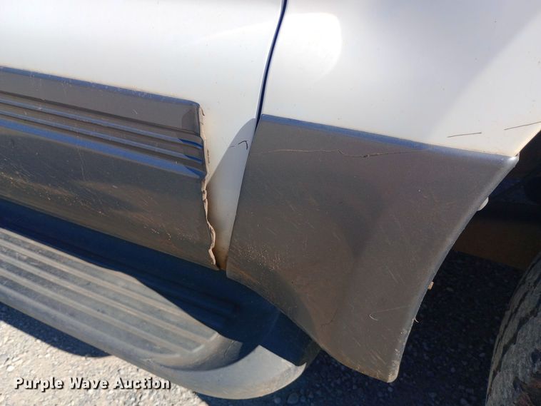 image for item DW0900 2003 Ford  Excursion SUV