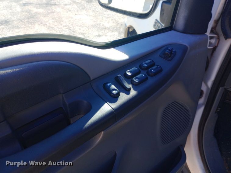 image for item DW0900 2003 Ford  Excursion SUV