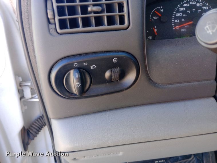 image for item DW0900 2003 Ford  Excursion SUV