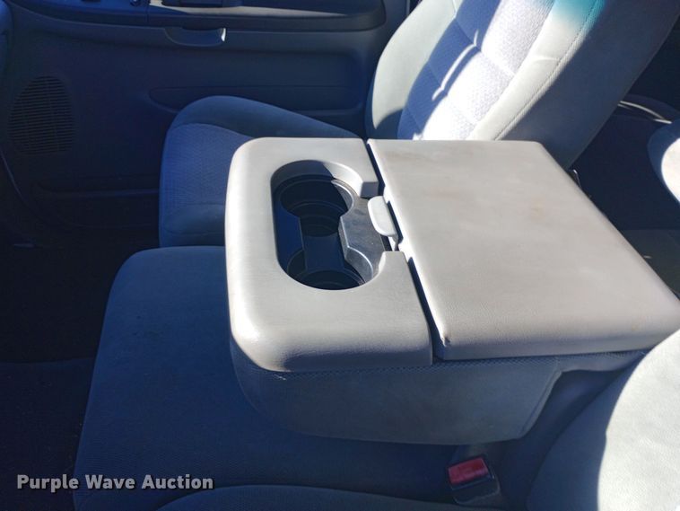 image for item DW0900 2003 Ford  Excursion SUV