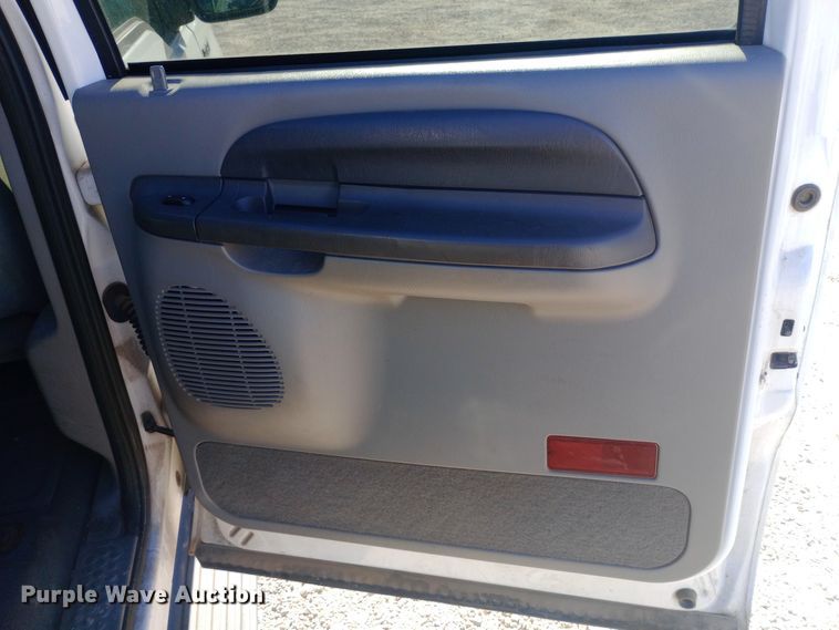 image for item DW0900 2003 Ford  Excursion SUV