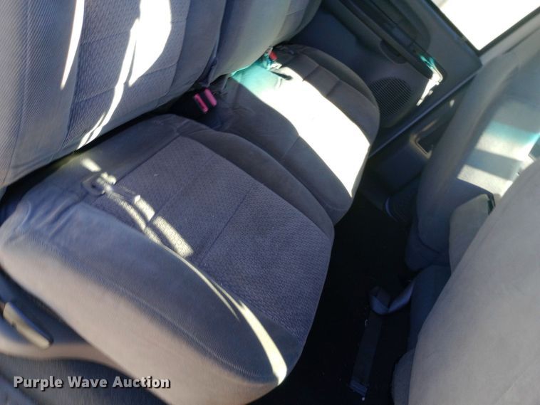 image for item DW0900 2003 Ford  Excursion SUV