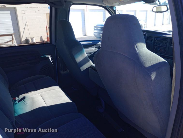 image for item DW0900 2003 Ford  Excursion SUV