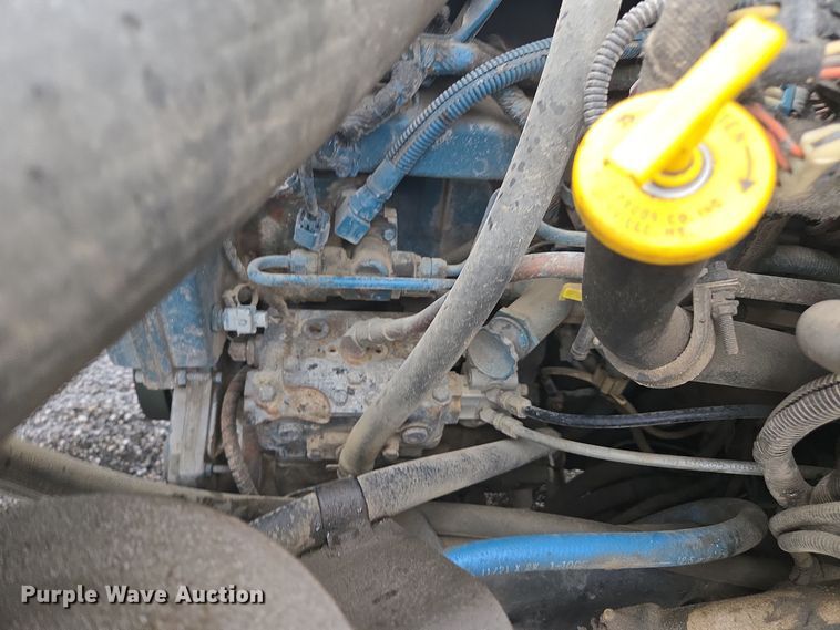 image for item DX1493 2006 International 7400 bucket truck