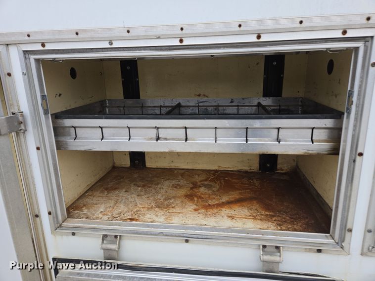 image for item DX1501 2005 Chevrolet Express delivery van