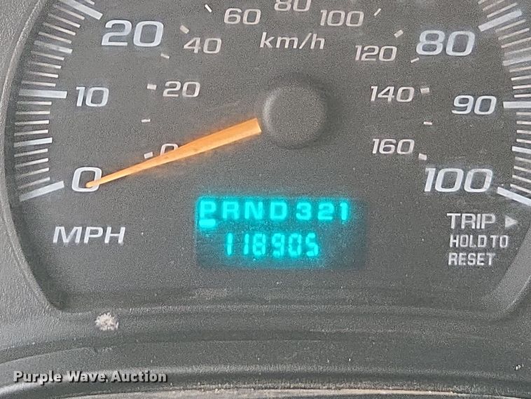 image for item DX1501 2005 Chevrolet Express delivery van