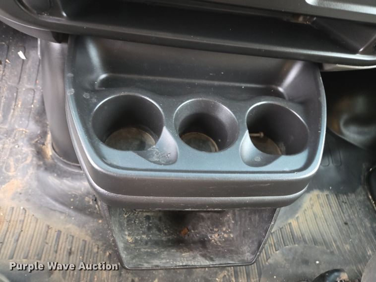 image for item DX1501 2005 Chevrolet Express delivery van