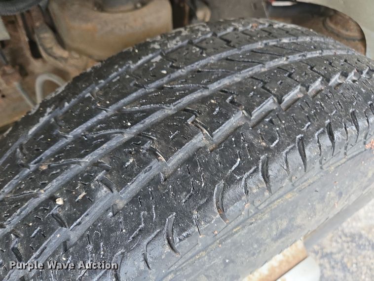 image for item DX1501 2005 Chevrolet Express delivery van