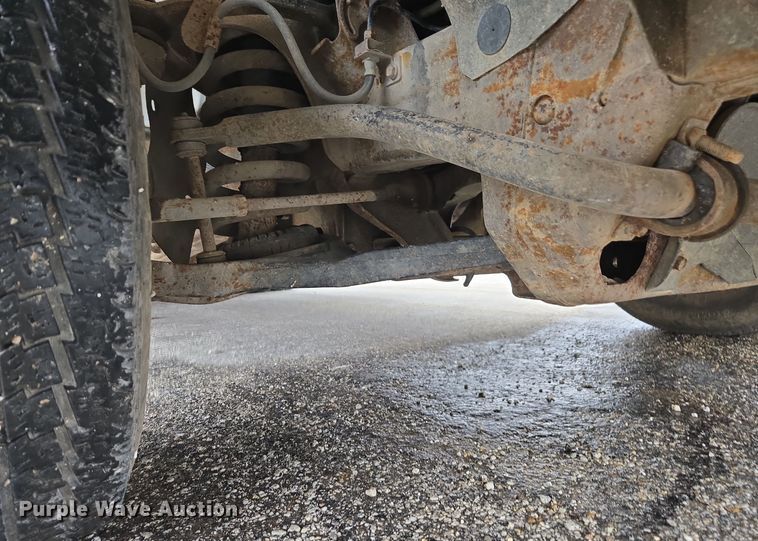 image for item DX1501 2005 Chevrolet Express delivery van