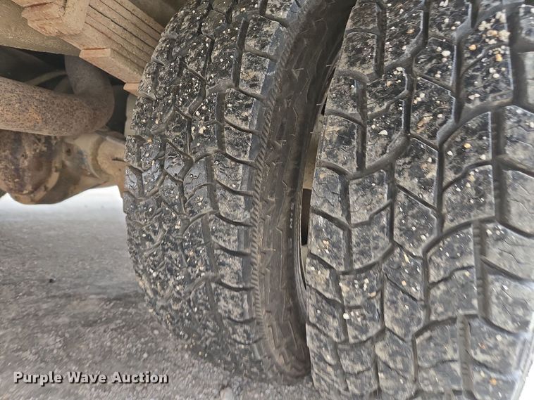 image for item DX1501 2005 Chevrolet Express delivery van