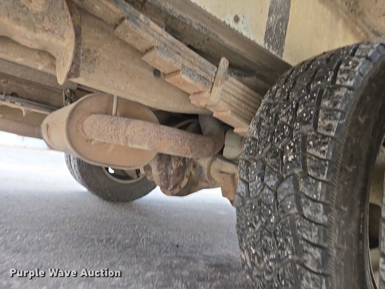 image for item DX1501 2005 Chevrolet Express delivery van