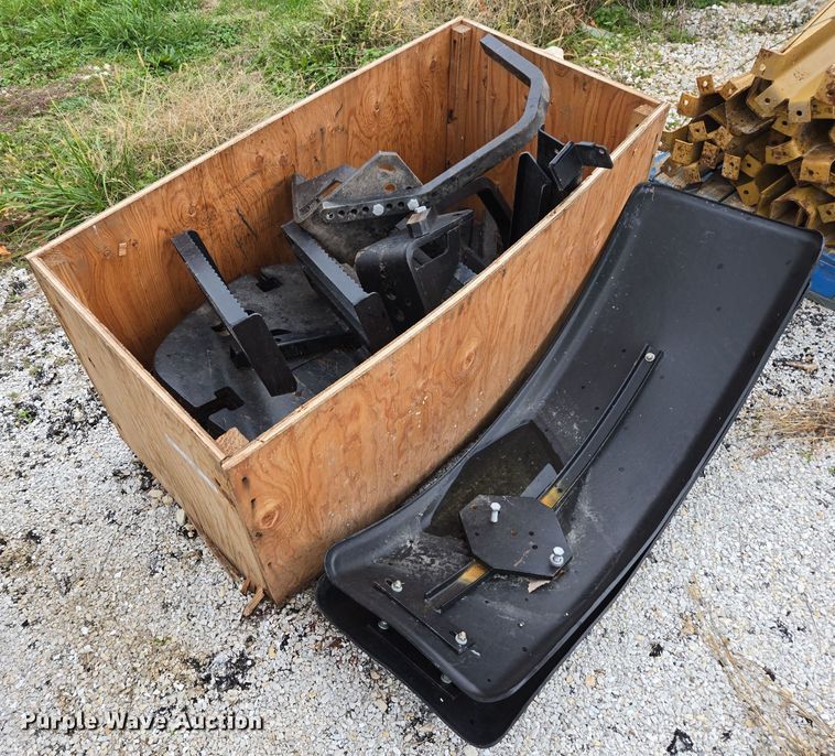 image for item DX1509 Tractor parts