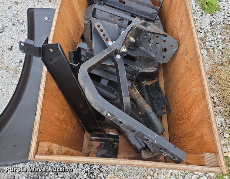 image for item DX1509 Tractor parts