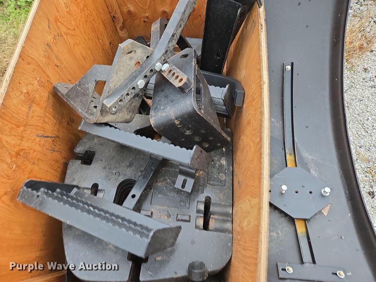 image for item DX1509 Tractor parts