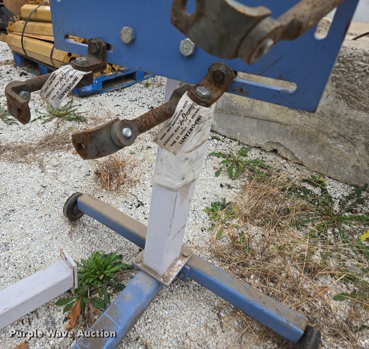 image for item DX1511 OTC Engine stand