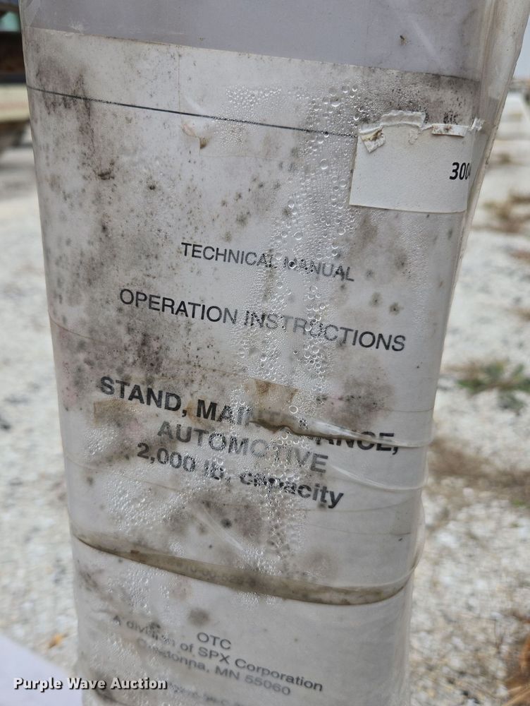 image for item DX1511 OTC Engine stand