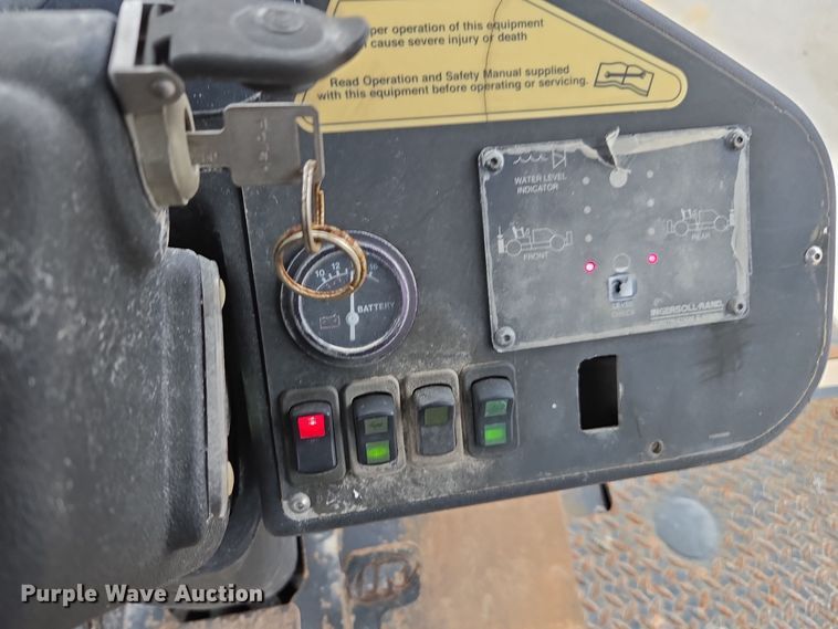 image for item DX1595 2006 Ingersol Rand DD-118HF double drum vibratory roller