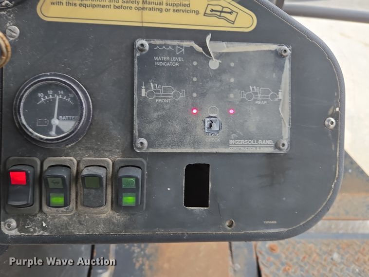 image for item DX1595 2006 Ingersol Rand DD-118HF double drum vibratory roller