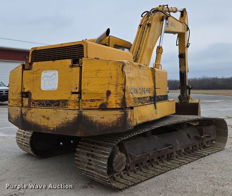 image for item DX1602 John Deere 690D excavator