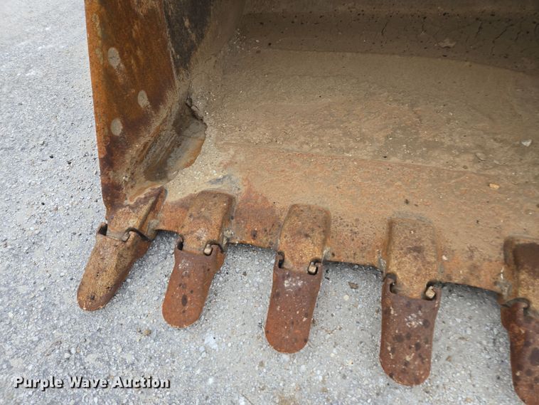 image for item DX1602 John Deere 690D excavator