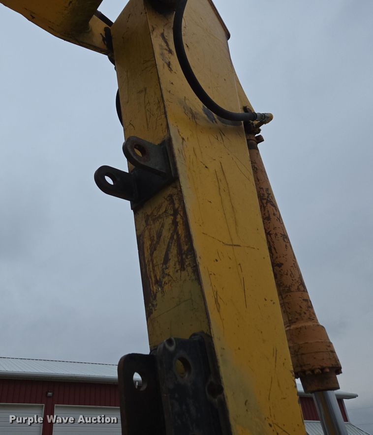 image for item DX1602 John Deere 690D excavator