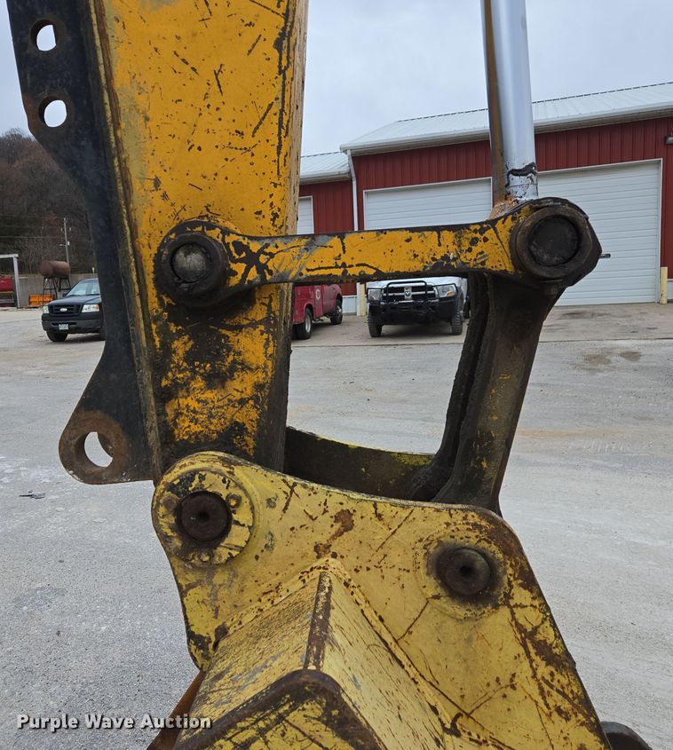 image for item DX1602 John Deere 690D excavator