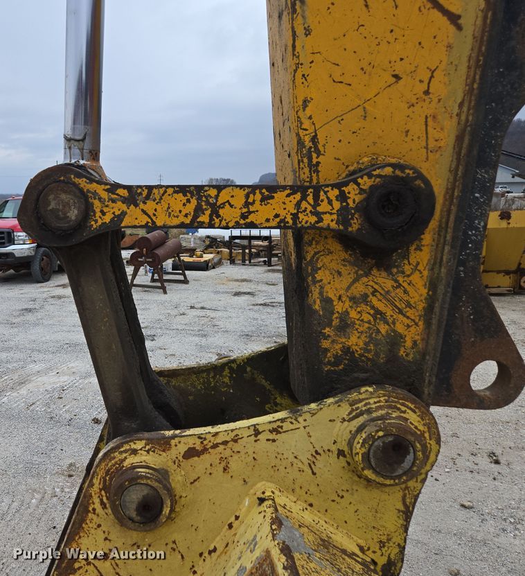 image for item DX1602 John Deere 690D excavator