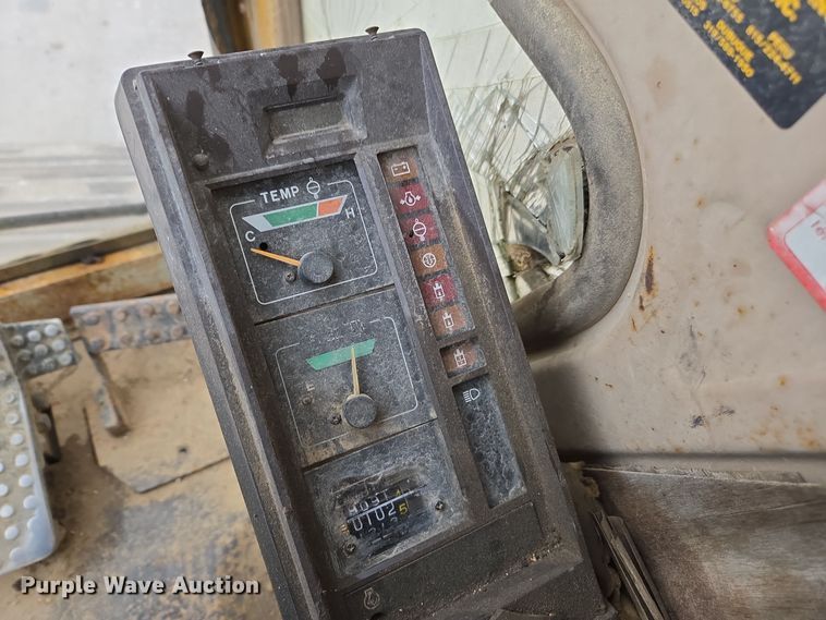 image for item DX1602 John Deere 690D excavator