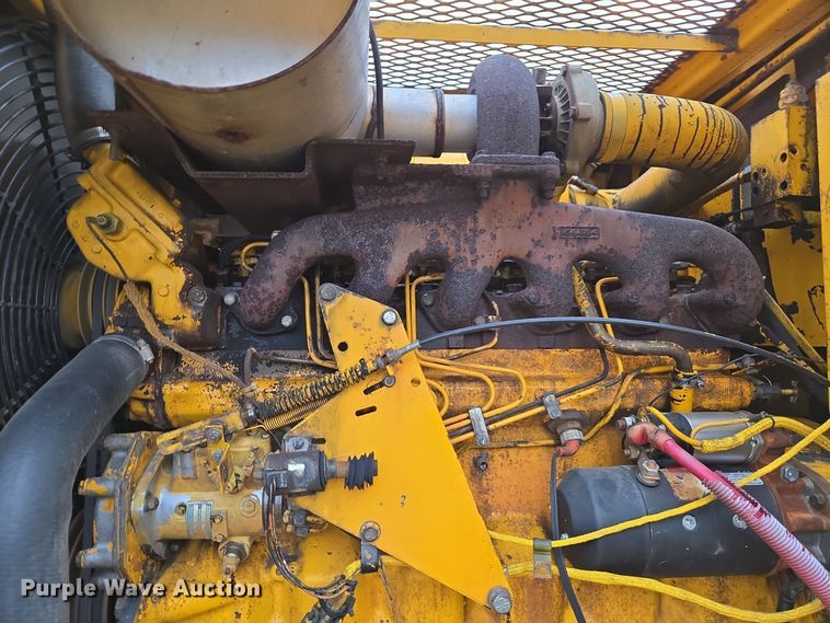 image for item DX1602 John Deere 690D excavator