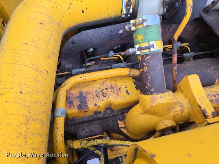 image for item DX1602 John Deere 690D excavator