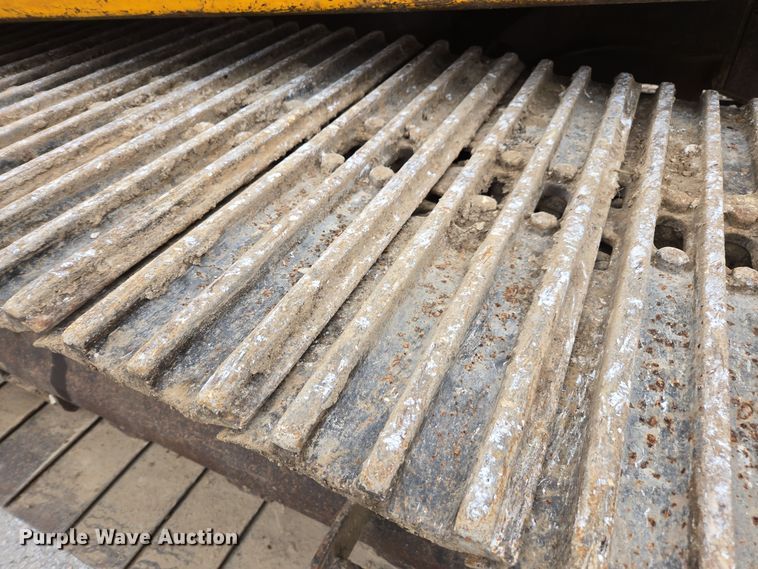 image for item DX1602 John Deere 690D excavator