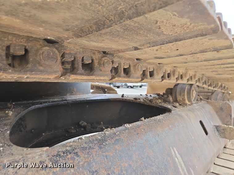 image for item DX1602 John Deere 690D excavator