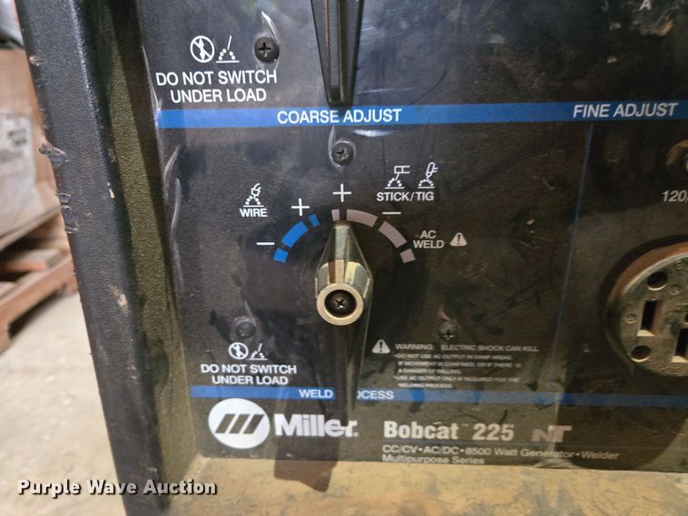image for item DX1604 Miller Bobcat 225 welder/generator