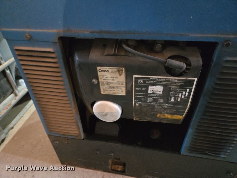 image for item DX1604 Miller Bobcat 225 welder/generator