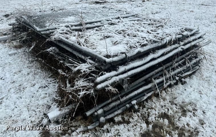 image for item DX3761 Approximately 9 rolls of 6' H chain link fence