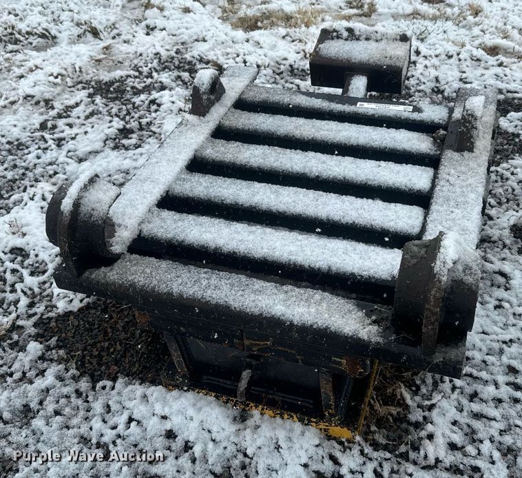 image for item DX3763 Shop built front-mounted push block