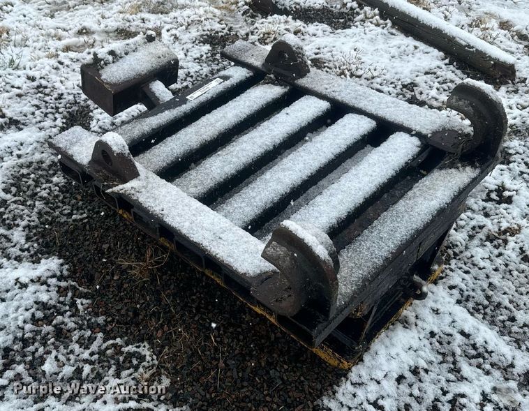 image for item DX3763 Shop built front-mounted push block