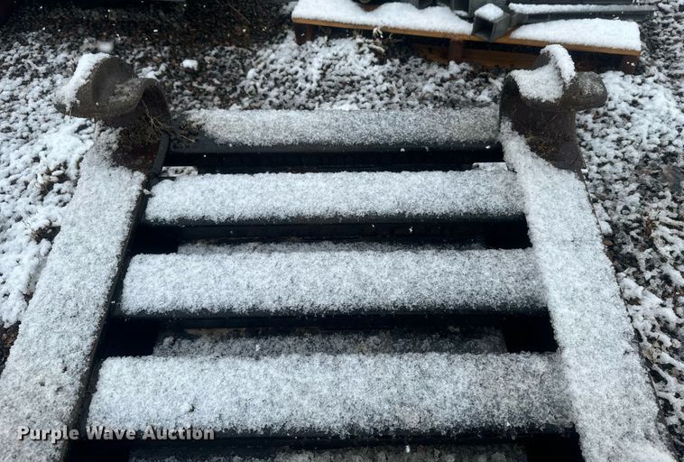 image for item DX3763 Shop built front-mounted push block