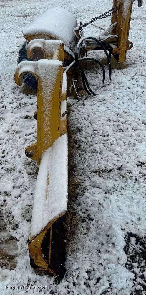 image for item DX3764 8' W mold board