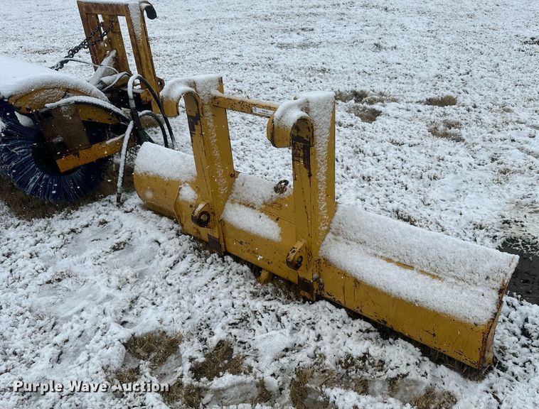 image for item DX3764 8' W mold board