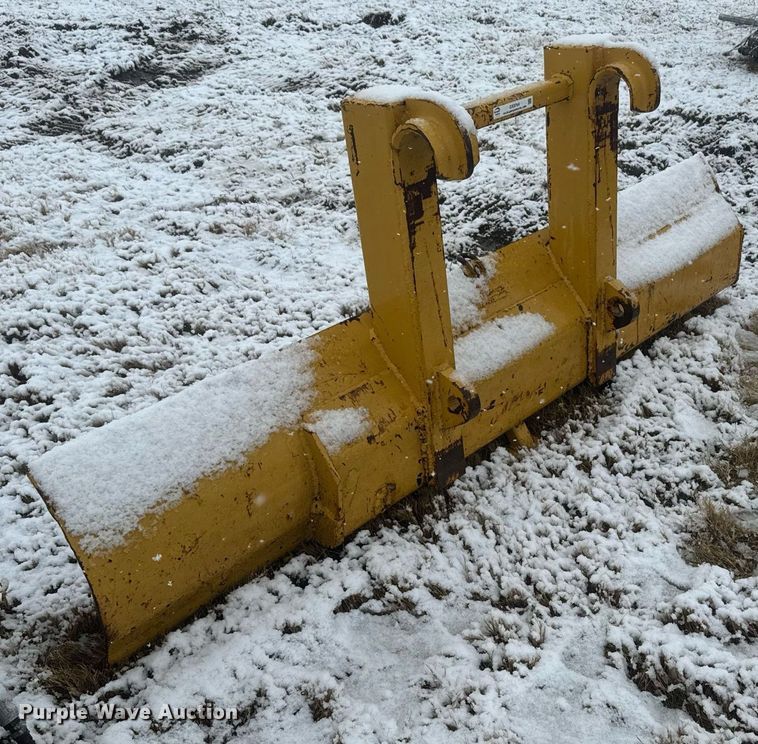 image for item DX3764 8' W mold board