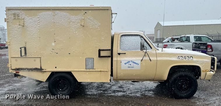 image for item DX3766 1984 Chevrolet D30 Military Postal Unit box truck