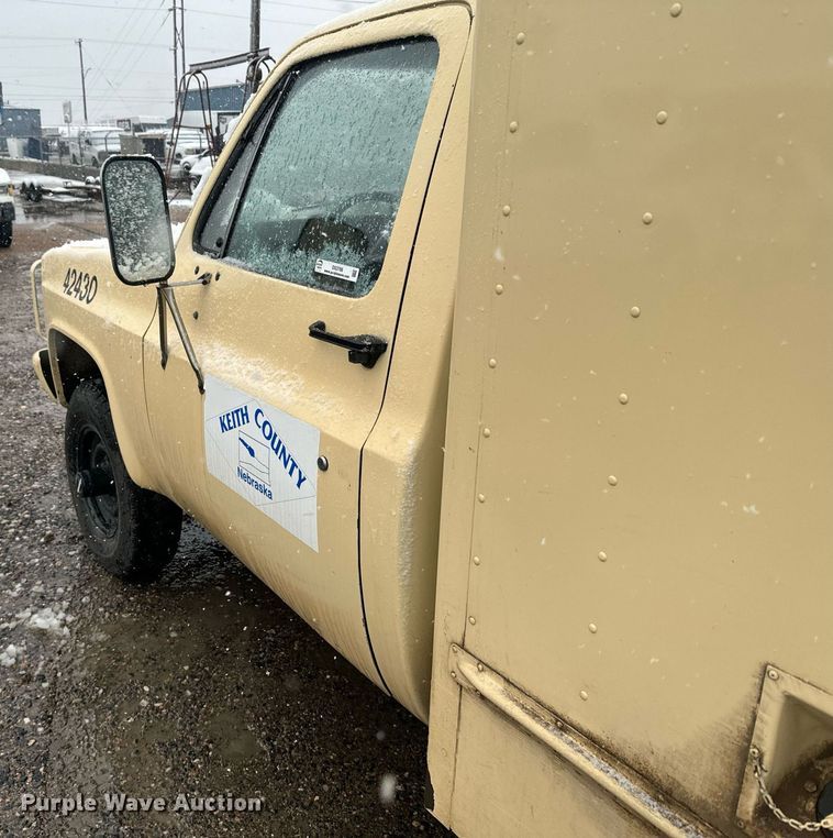 image for item DX3766 1984 Chevrolet D30 Military Postal Unit box truck