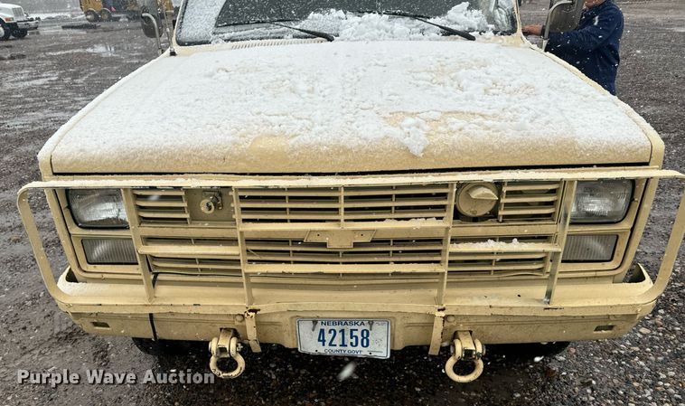 image for item DX3766 1984 Chevrolet D30 Military Postal Unit box truck