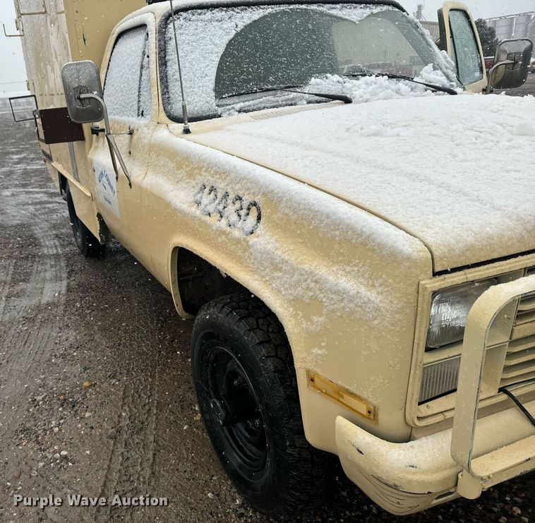 image for item DX3766 1984 Chevrolet D30 Military Postal Unit box truck