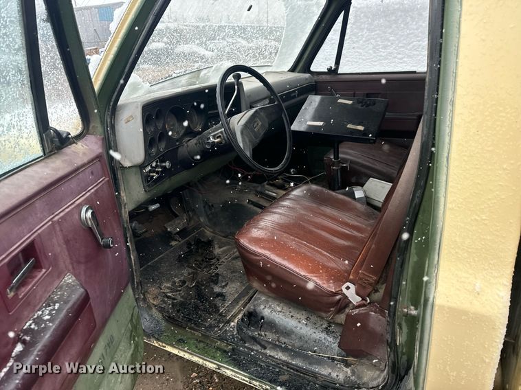 image for item DX3766 1984 Chevrolet D30 Military Postal Unit box truck